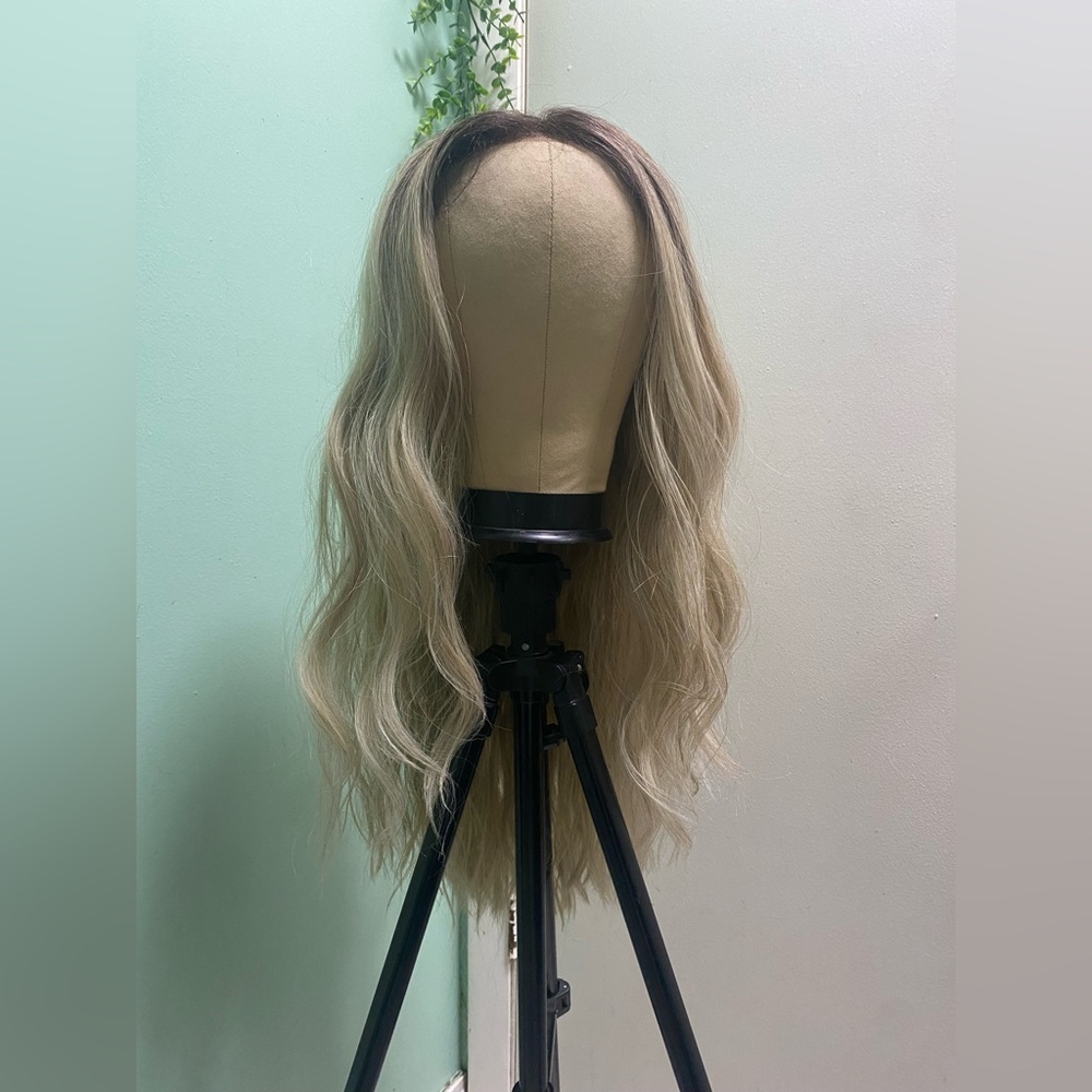 Human/Synthetic Blend Ombré Blonde Wavy Lace Front Blended Wig